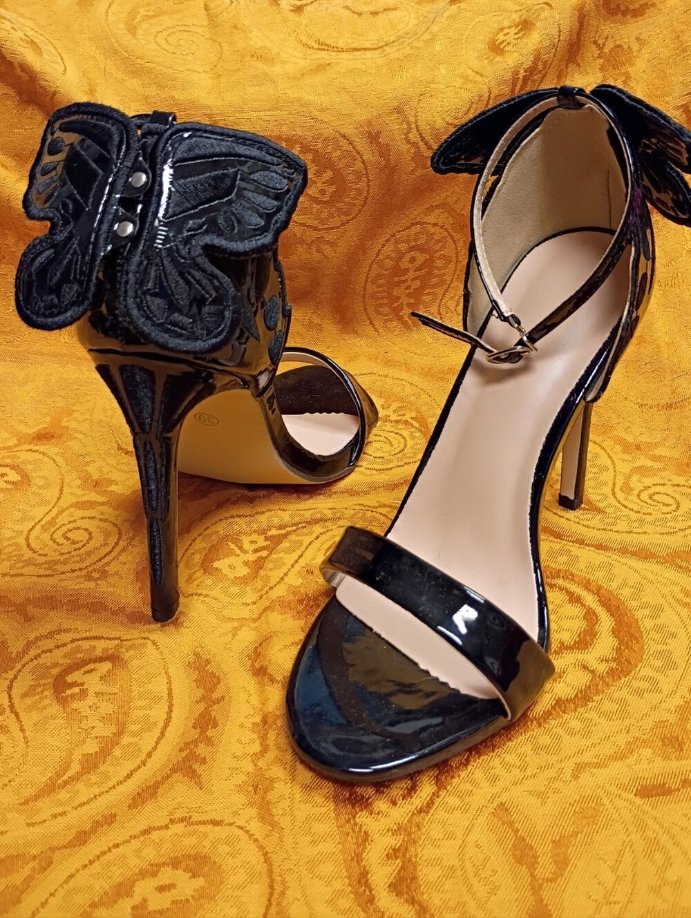 NEW Black 3D Butterfly Winged Stiletto Heels EU 39 US 8.5 Embroidery Detailing